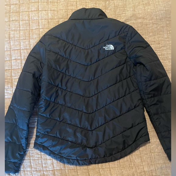 The North Face Women's Jacket - Picture 2 of 3